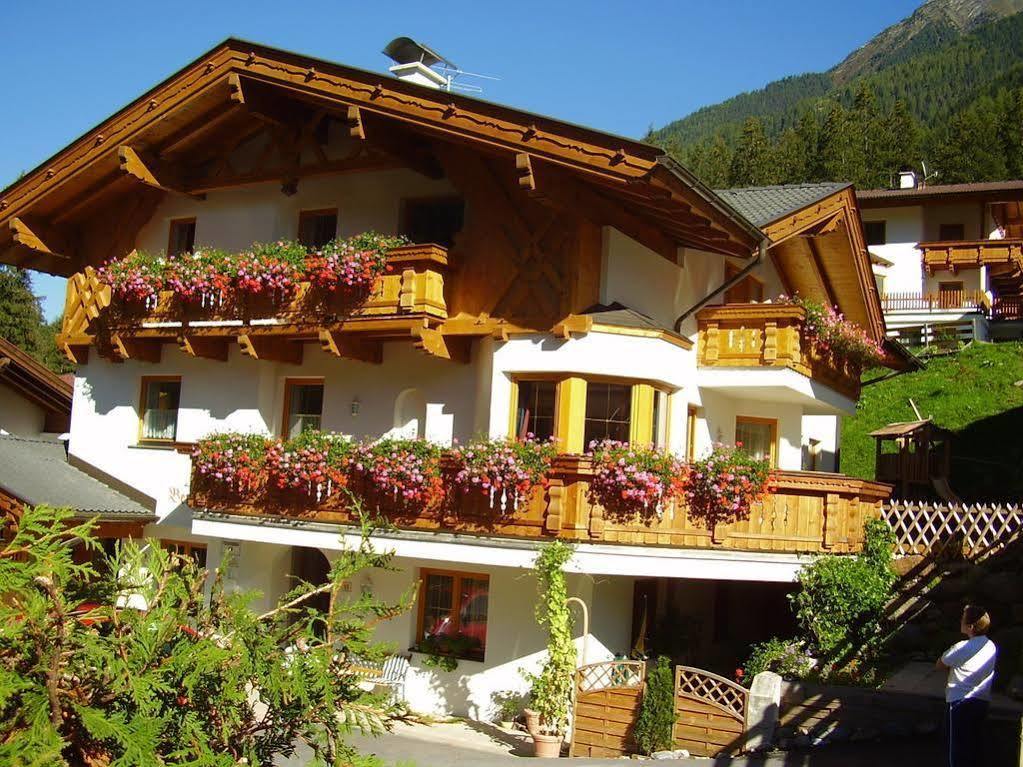 Haus Bergzauber Apartment Neustift im Stubaital Exterior foto